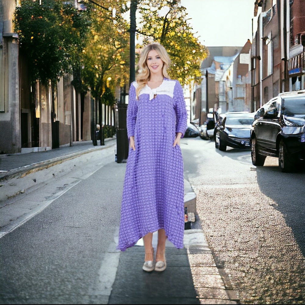 Elegant Purple Maxi Dress - Picture 2 of 2
